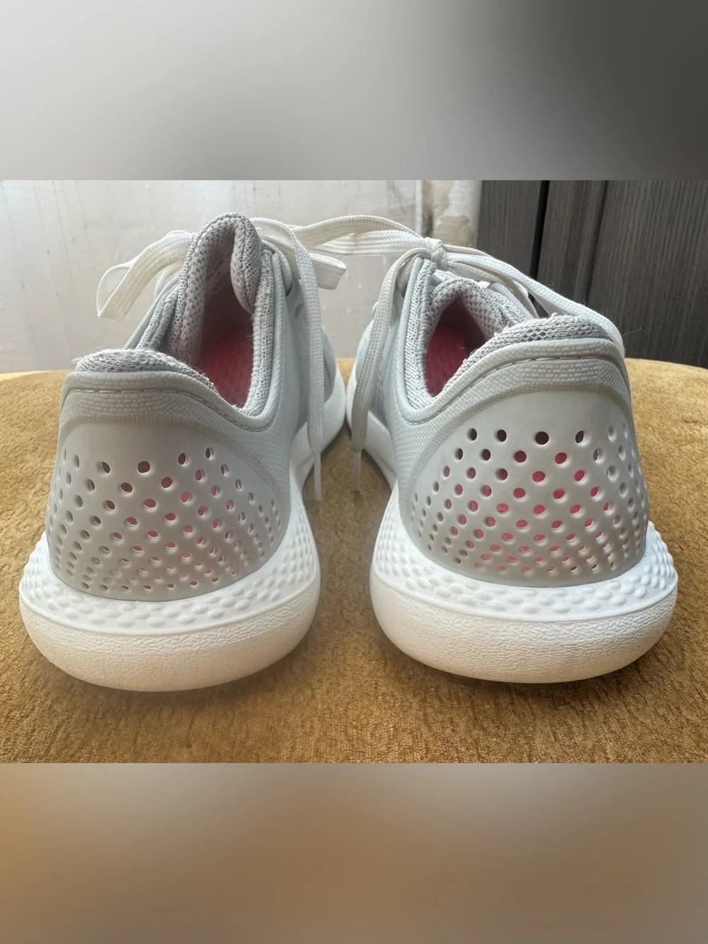 CROCS Lite Ride Pacer Lace Up Women's Sz 9 Gray Water Sneakers with Pink Insole